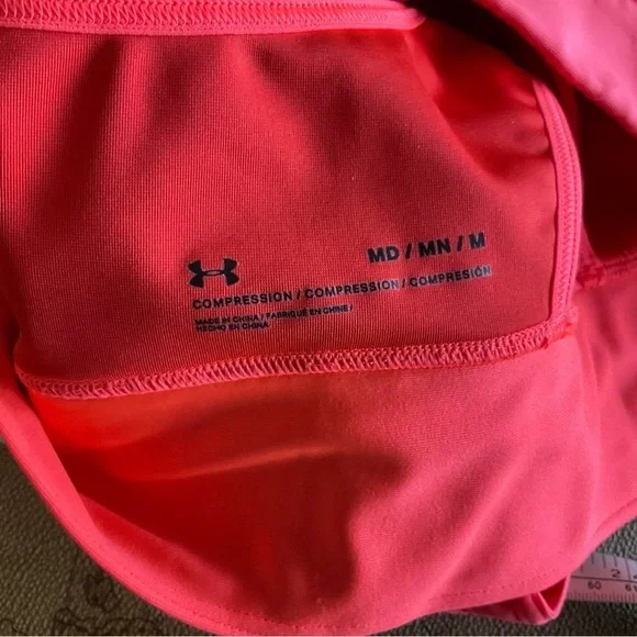 Under Armour Women's Sports Bra - Picture 6 of 6